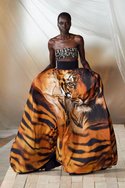 Look 13